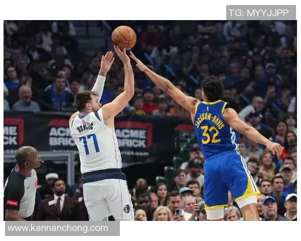 2018年11月18日勇士与独行侠激战成名球星对决精彩回顾